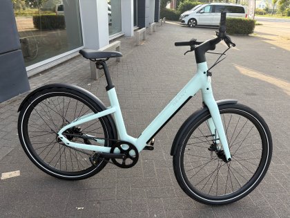 REANY V1 E-Bike 360WH LG - Stijlvol Lichtgewicht in Ice Blue
