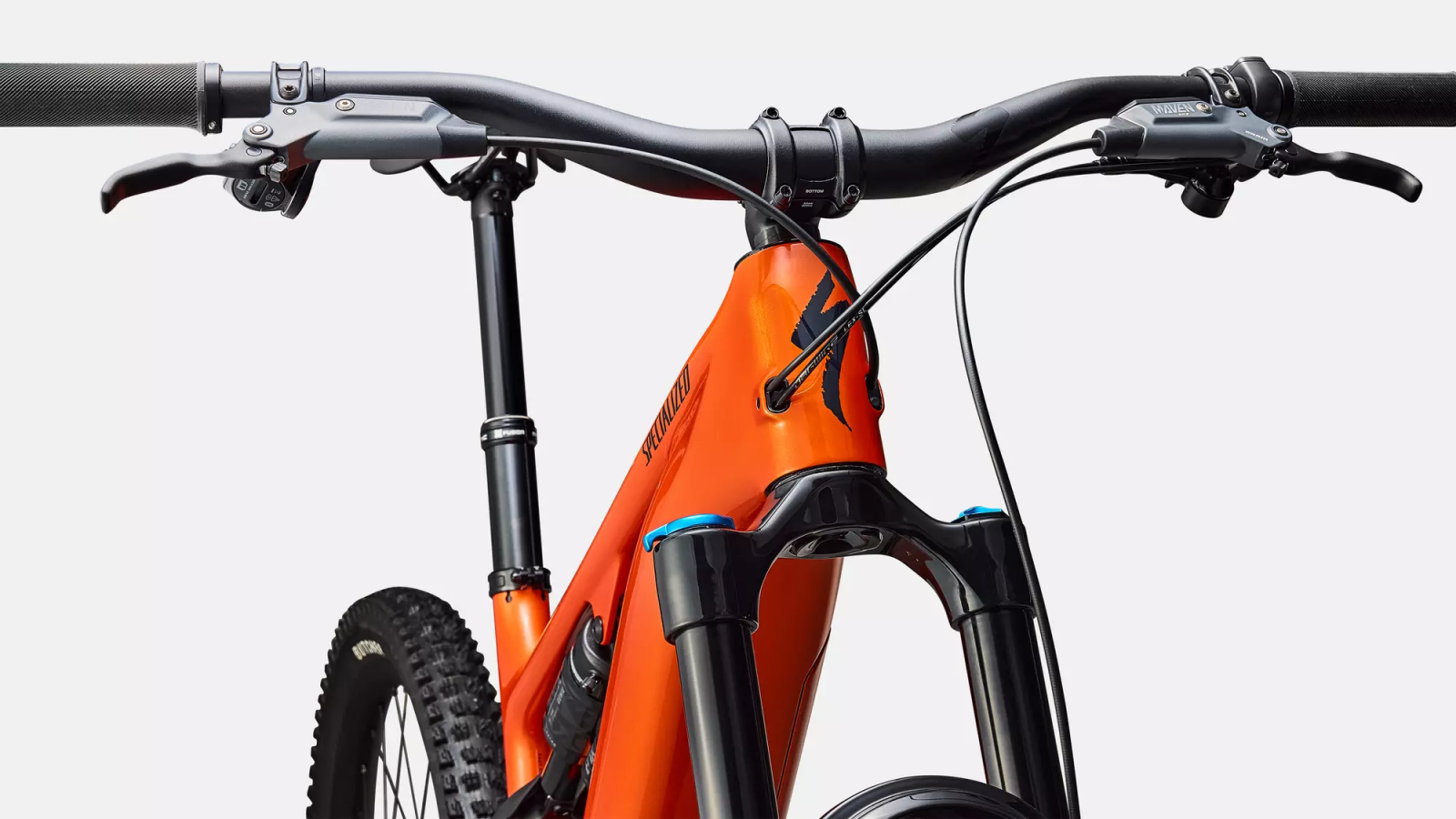 levo comp carbon oranje 2