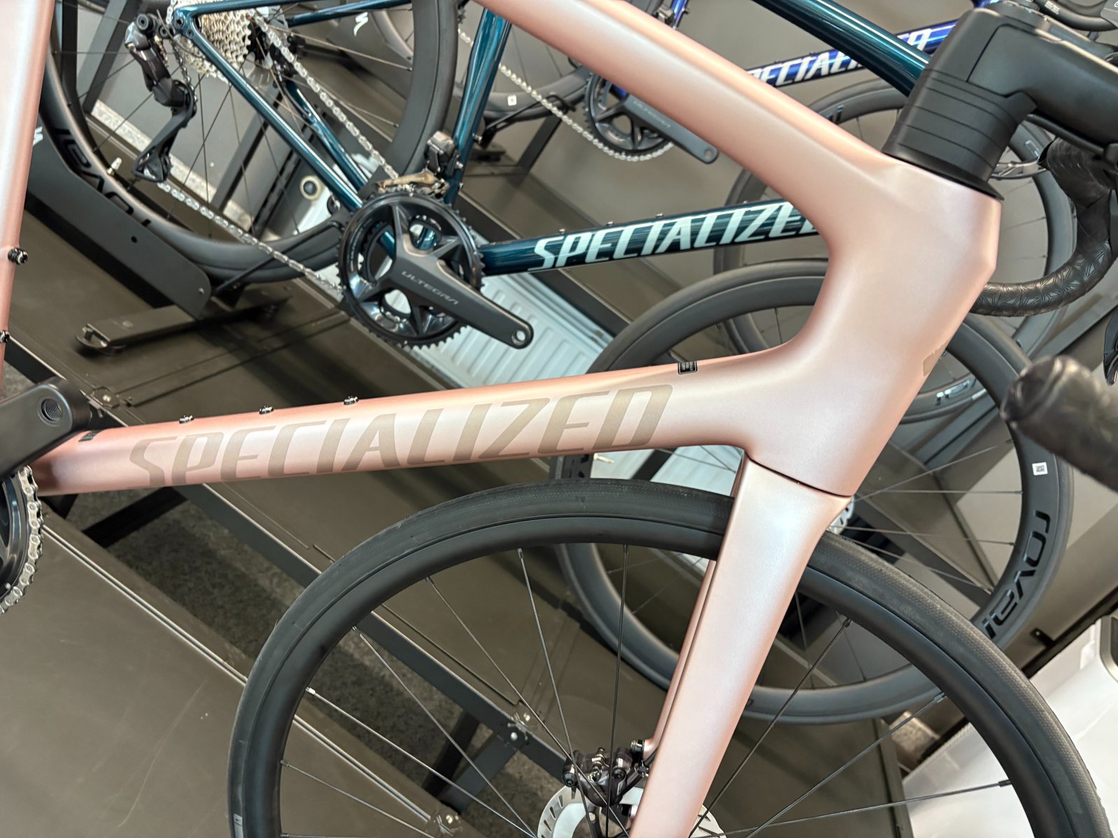 tarmac champagne 3
