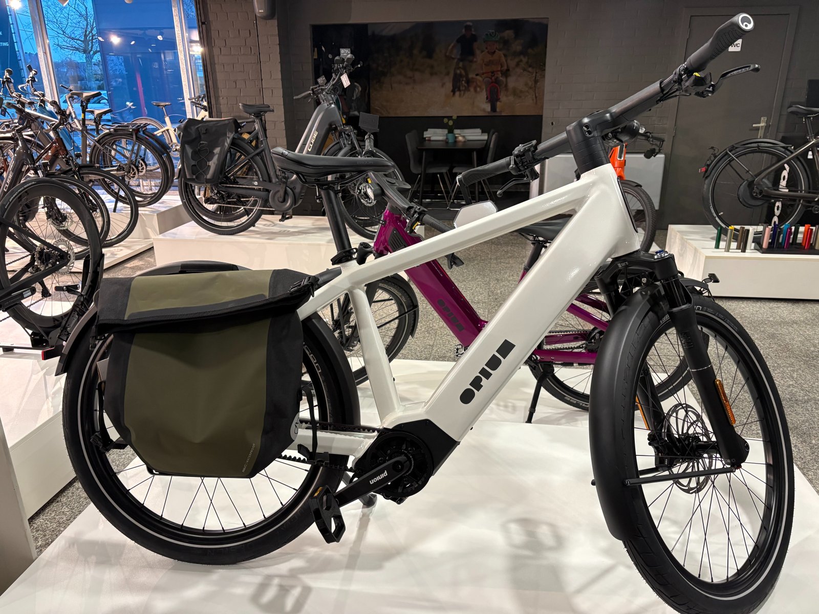 OPIUM S2 C1-12 SMART SHIFT MET VERENDE DT SWISS VORK