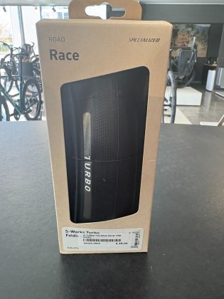 SW TURBO FOLDING RACE TIRE 700  ( nieuwe s-works banden met binnenband)